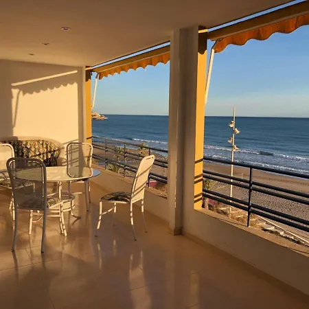 Seafront Dali Apartment *